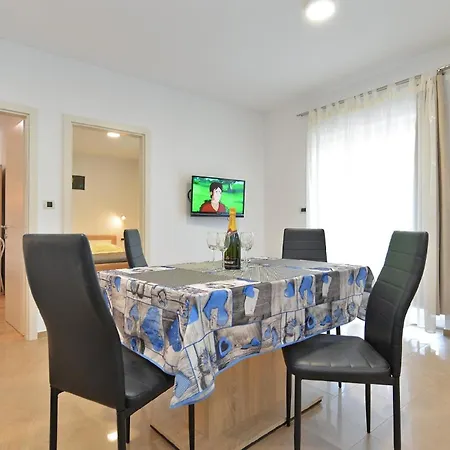 Apartment Fuer 4 Personen Ca 54 Qm In Fazana, Istrien Istrische Riviera Fazana